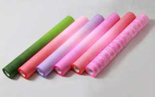 Как упаковать конфетный букет в подарочную бумагу простым способом