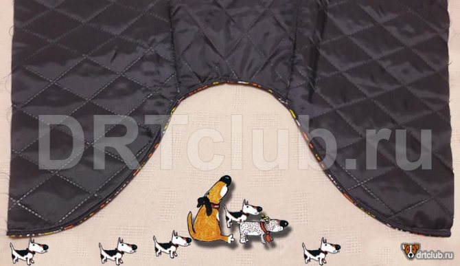 По низу прокладываем отделочную строчку