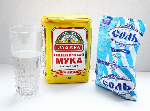 Картина из соленого теста: подсолнухи и розы своими руками с фото