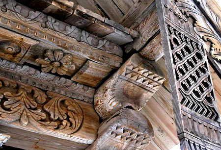 резной карниз