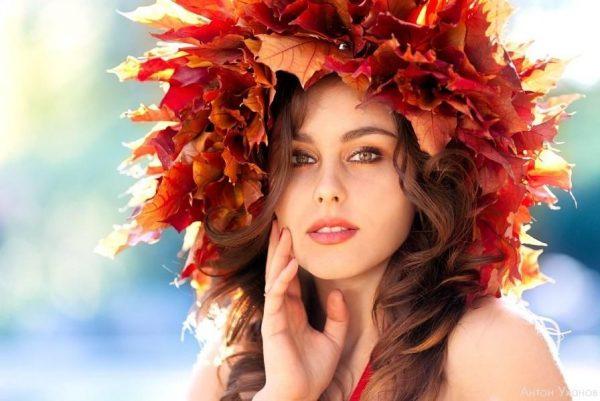 Венок из осенней листвы