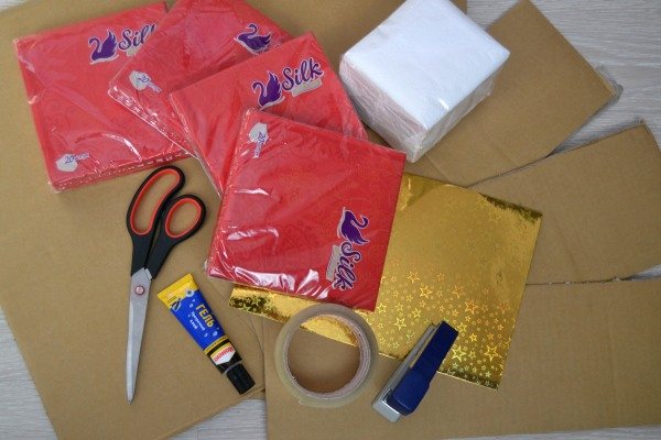 Как сделать цифру 1 на годик ребенку своими руками. Пошаговая инструкция из гофрированной бумаги, салфеток. Фото