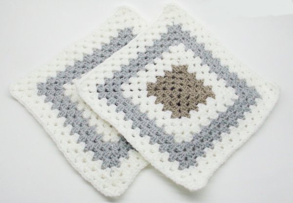 Квадраты крючком, схемы и описания, как связать афганский, бабушкин, ажурные мотивы