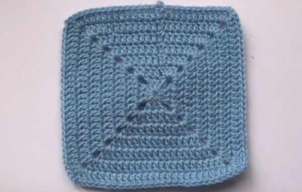 Квадраты крючком, схемы и описания, как связать афганский, бабушкин, ажурные мотивы