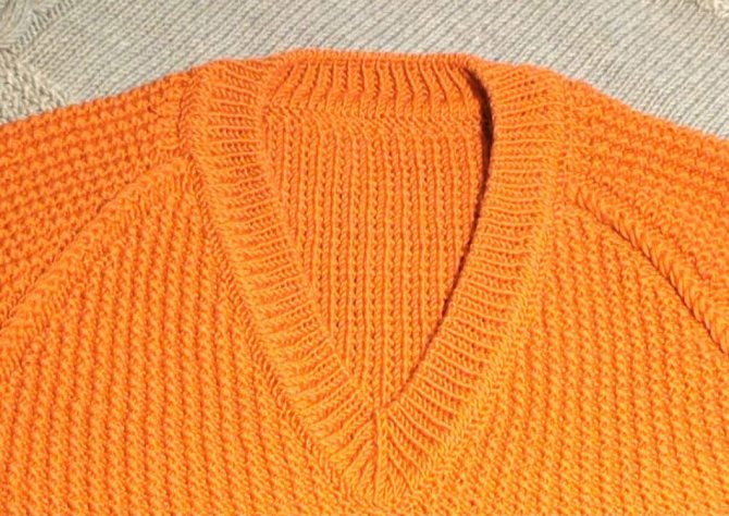 V-образный вырез горловины